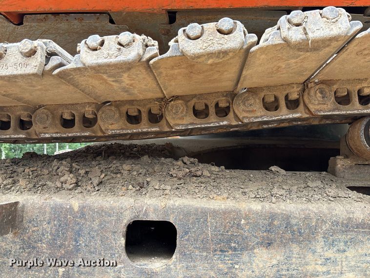 image for item FC2001 2006 Hitachi Zaxis 135US excavator