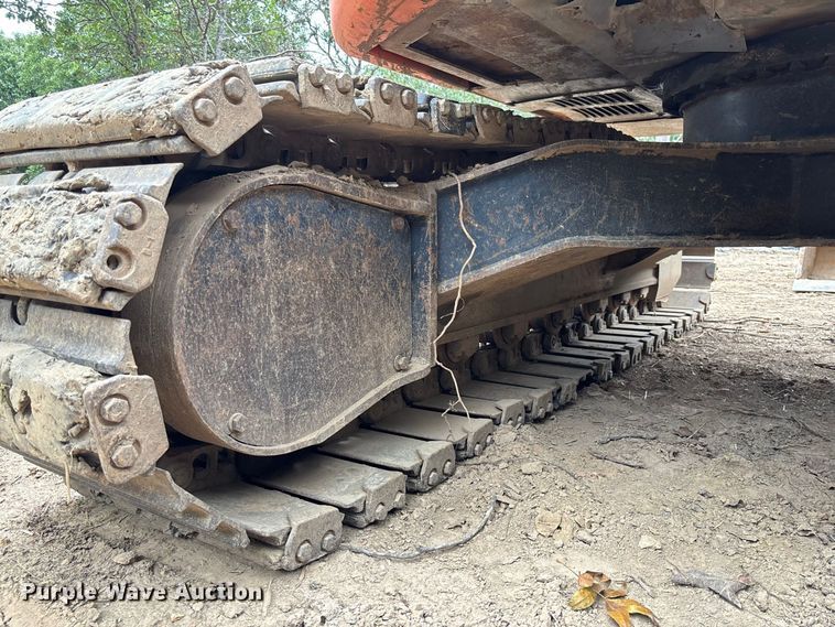 image for item FC2001 2006 Hitachi Zaxis 135US excavator