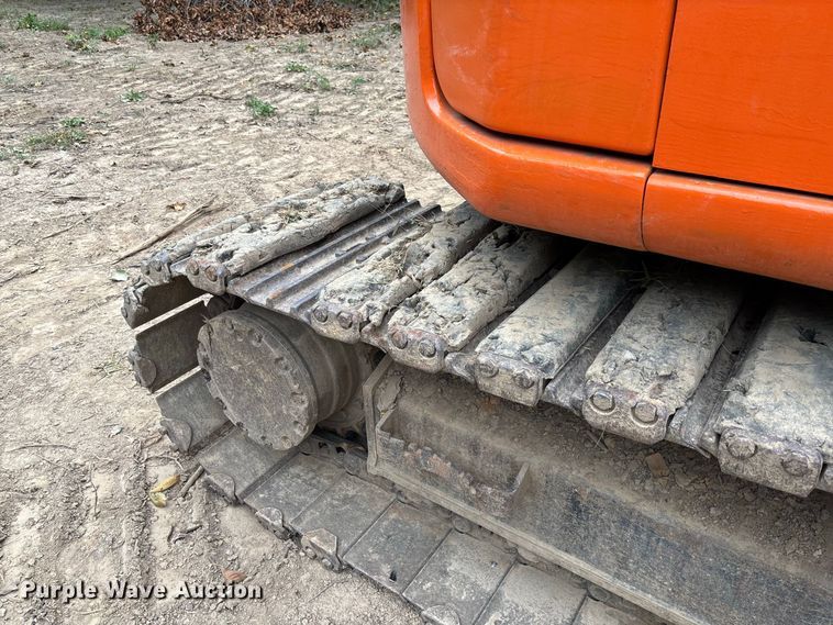 image for item FC2001 2006 Hitachi Zaxis 135US excavator
