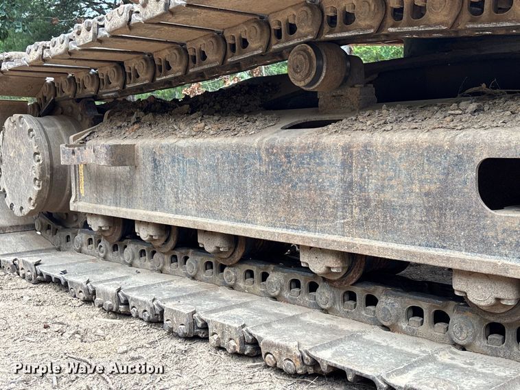 image for item FC2001 2006 Hitachi Zaxis 135US excavator