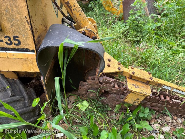 image for item FC2002 1989 Vermeer LM-35 trencher