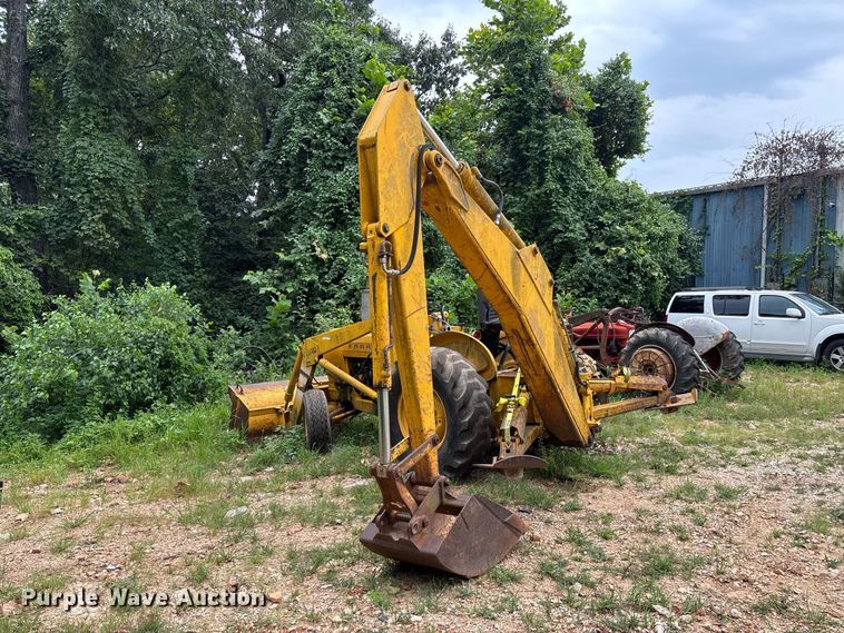 image for item FC2004 Ford 4500 backhoe