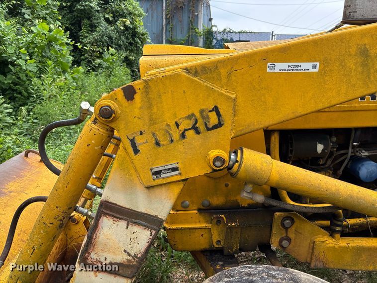 image for item FC2004 Ford 4500 backhoe