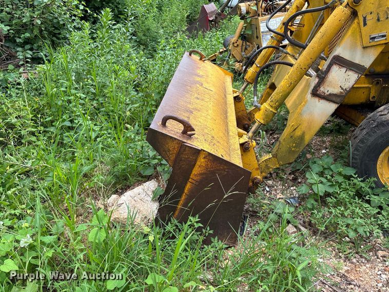image for item FC2004 Ford 4500 backhoe