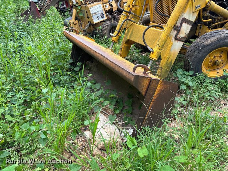image for item FC2004 Ford 4500 backhoe