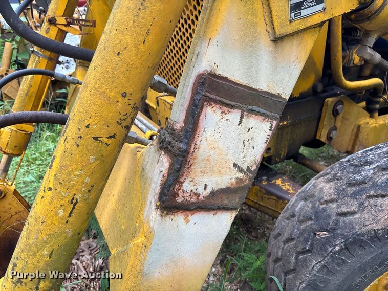 image for item FC2004 Ford 4500 backhoe