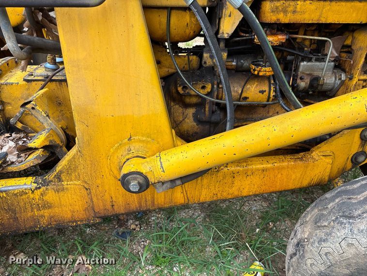 image for item FC2004 Ford 4500 backhoe