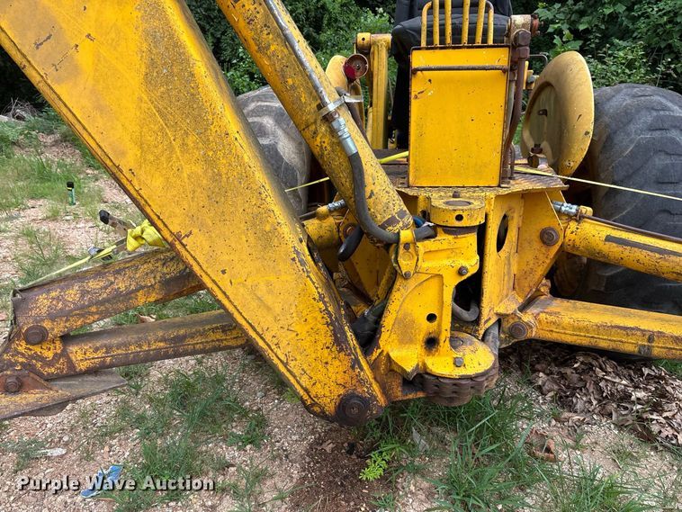 image for item FC2004 Ford 4500 backhoe