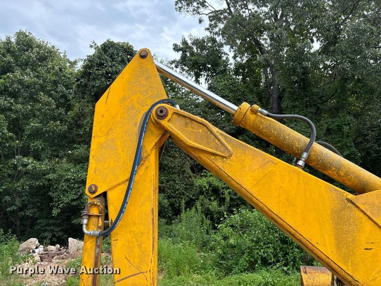 image for item FC2004 Ford 4500 backhoe