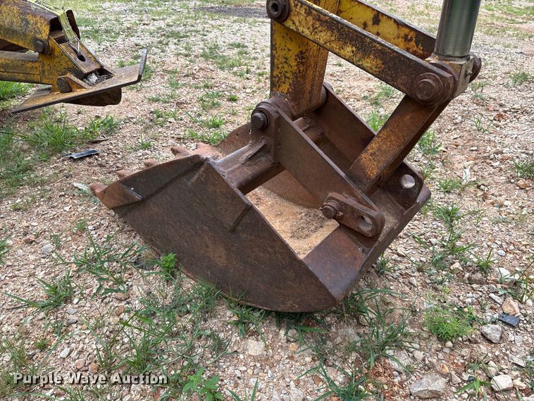 image for item FC2004 Ford 4500 backhoe