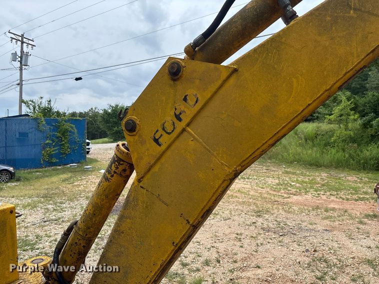 image for item FC2004 Ford 4500 backhoe
