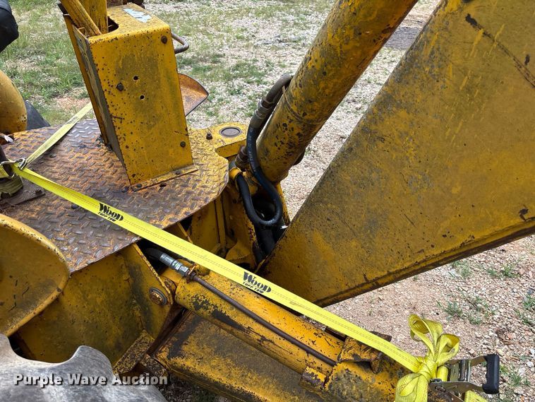image for item FC2004 Ford 4500 backhoe