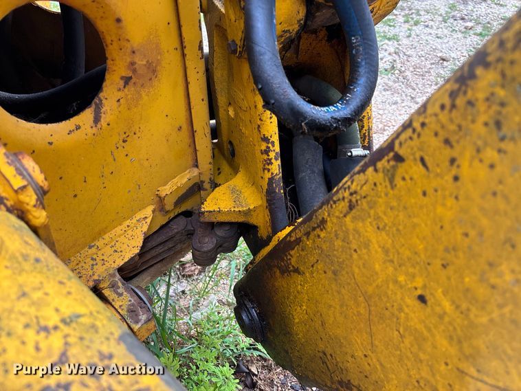 image for item FC2004 Ford 4500 backhoe