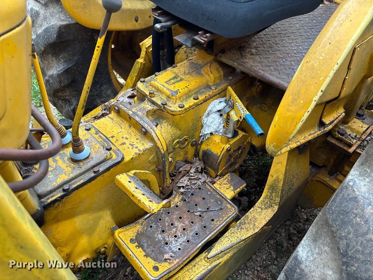 image for item FC2004 Ford 4500 backhoe