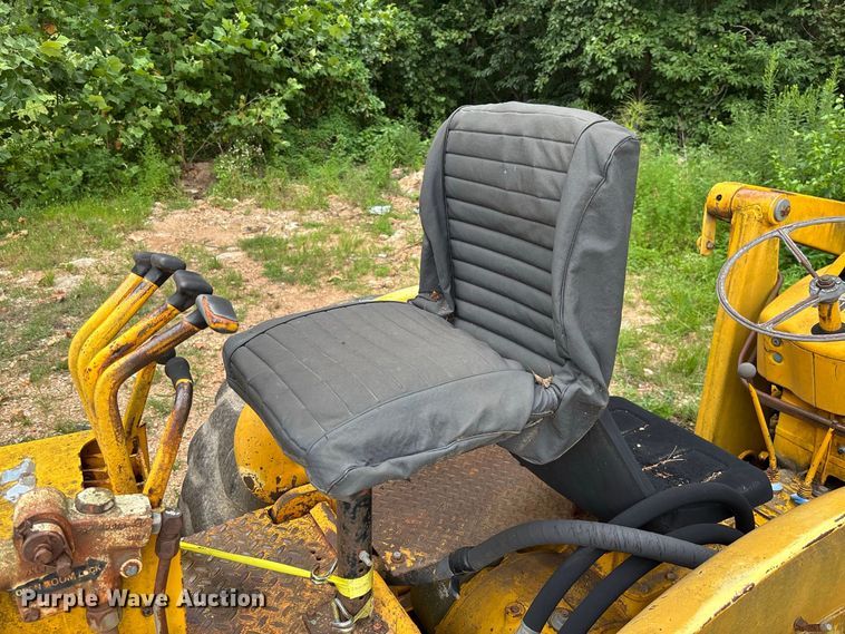 image for item FC2004 Ford 4500 backhoe
