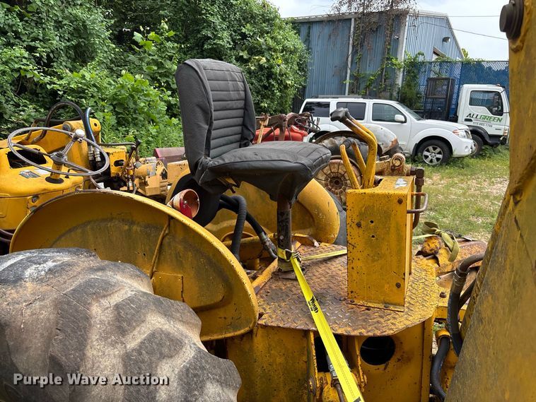 image for item FC2004 Ford 4500 backhoe
