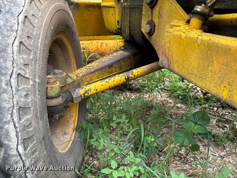 image for item FC2004 Ford 4500 backhoe