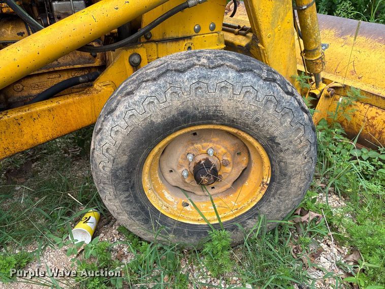 image for item FC2004 Ford 4500 backhoe