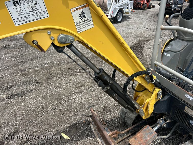 image for item FC2855 2012 Yanmar Vio17 Universal mini excavator
