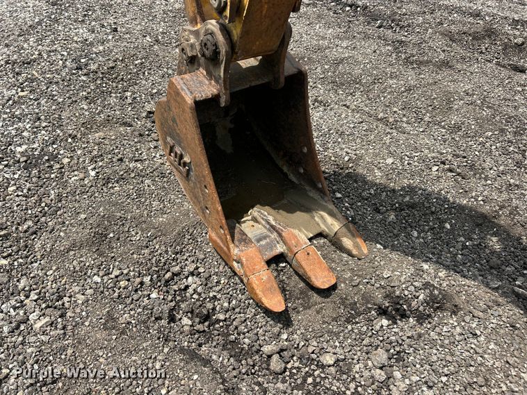 image for item FC2855 2012 Yanmar Vio17 Universal mini excavator