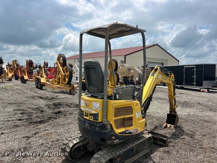 image for item FC2855 2012 Yanmar Vio17 Universal mini excavator