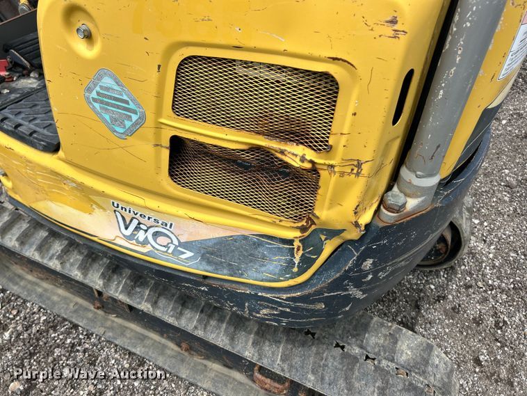 image for item FC2855 2012 Yanmar Vio17 Universal mini excavator