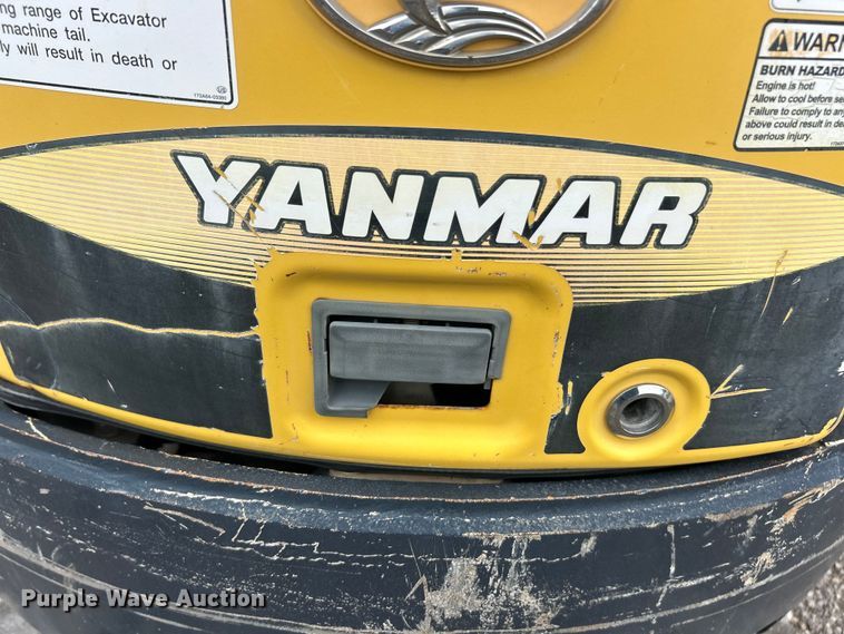image for item FC2855 2012 Yanmar Vio17 Universal mini excavator