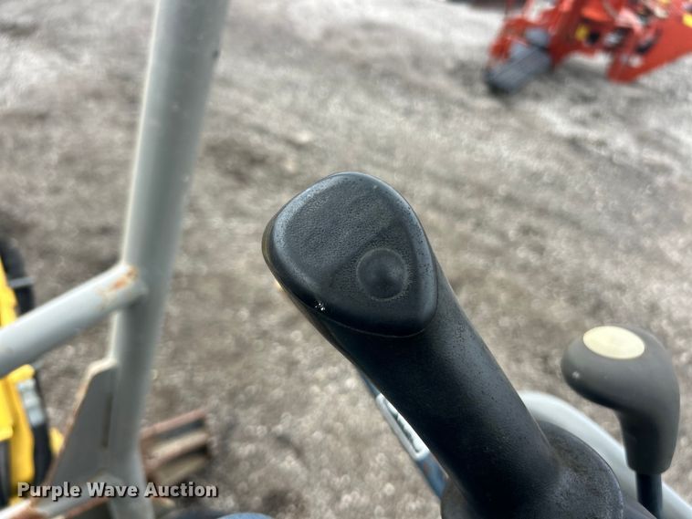 image for item FC2855 2012 Yanmar Vio17 Universal mini excavator