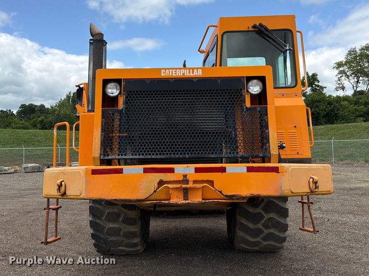 image for item FC3258 1991 Caterpillar 615C elevating scraper