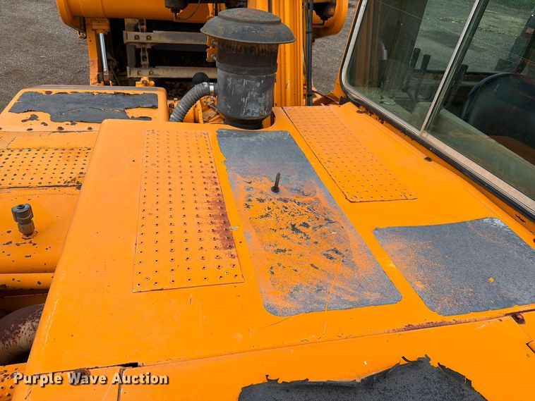 image for item FC3258 1991 Caterpillar 615C elevating scraper