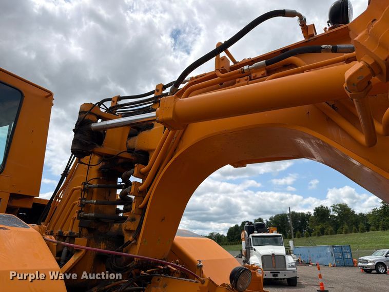 image for item FC3258 1991 Caterpillar 615C elevating scraper