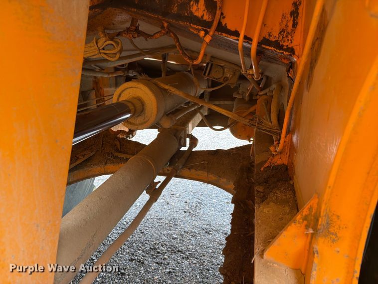 image for item FC3258 1991 Caterpillar 615C elevating scraper