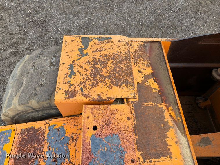 image for item FC3258 1991 Caterpillar 615C elevating scraper