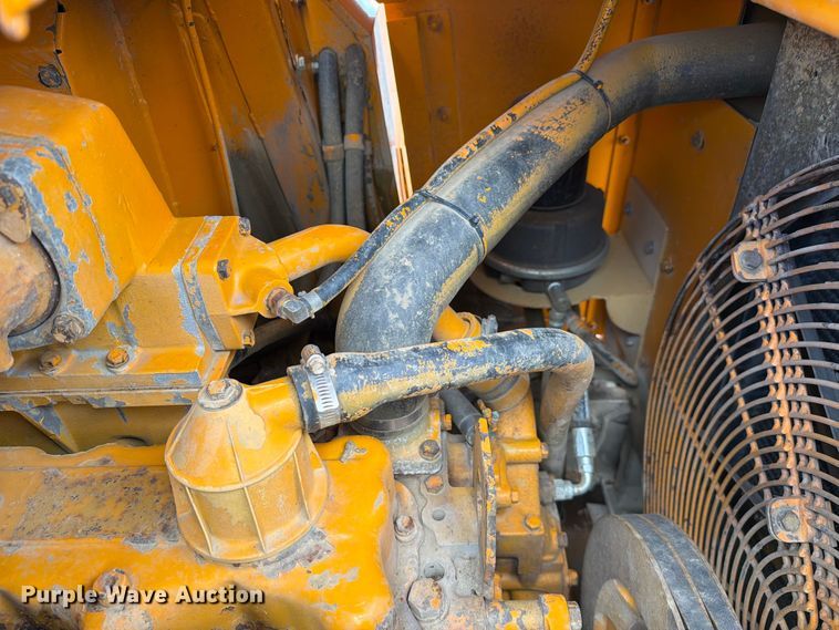 image for item FC3258 1991 Caterpillar 615C elevating scraper