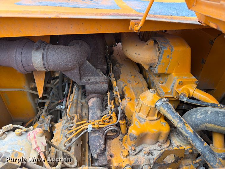 image for item FC3258 1991 Caterpillar 615C elevating scraper