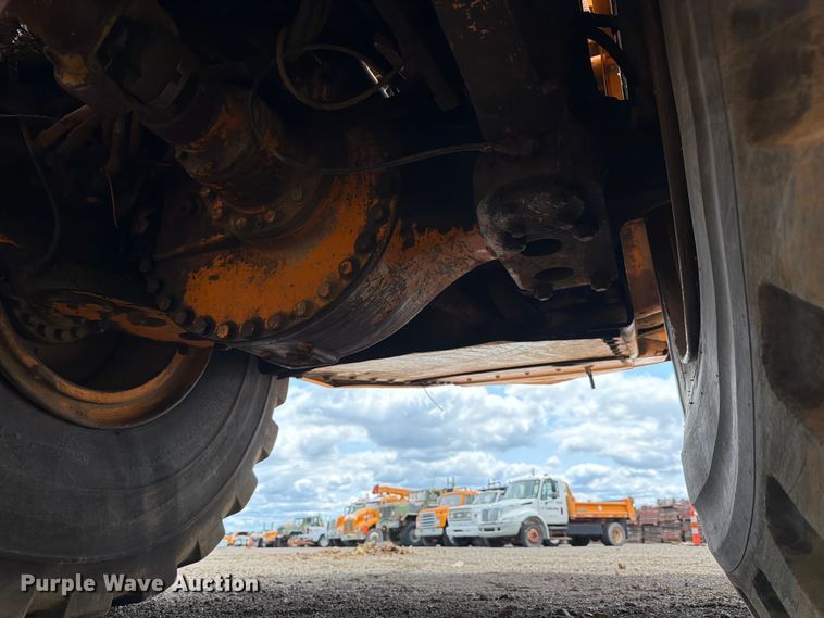 image for item FC3258 1991 Caterpillar 615C elevating scraper