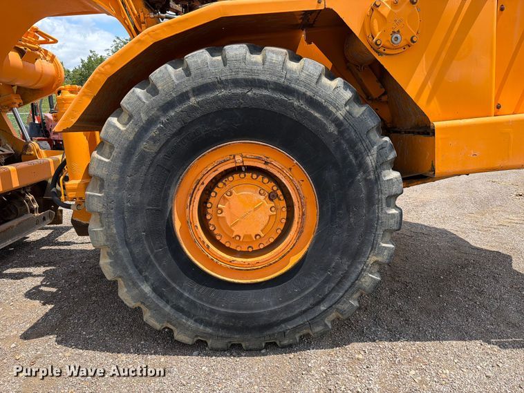 image for item FC3258 1991 Caterpillar 615C elevating scraper