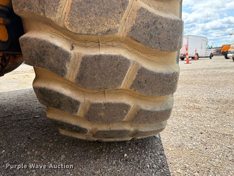 image for item FC3258 1991 Caterpillar 615C elevating scraper