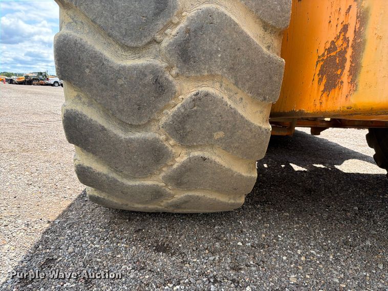 image for item FC3258 1991 Caterpillar 615C elevating scraper