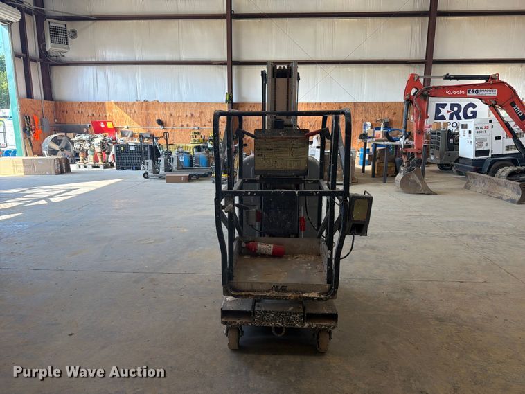 image for item FC3279 2010 JLG 20MVL vertical lift