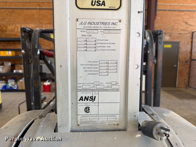 image for item FC3279 2010 JLG 20MVL vertical lift
