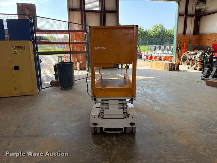 image for item FC3280 Hy-Bird HB-1430 scissor lift