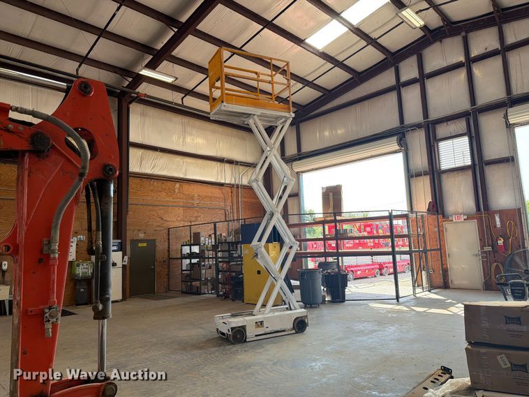 image for item FC3280 Hy-Bird HB-1430 scissor lift