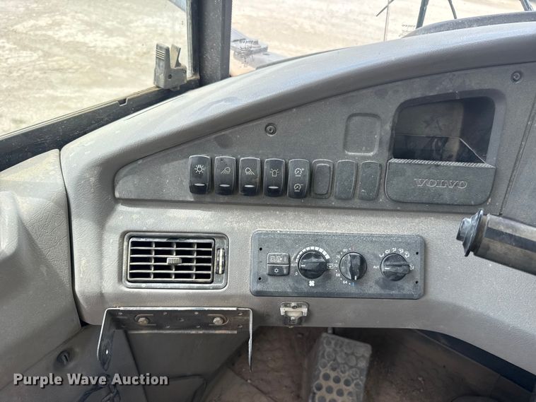 image for item FC4024 2016 Volvo A25G articulated haul truck