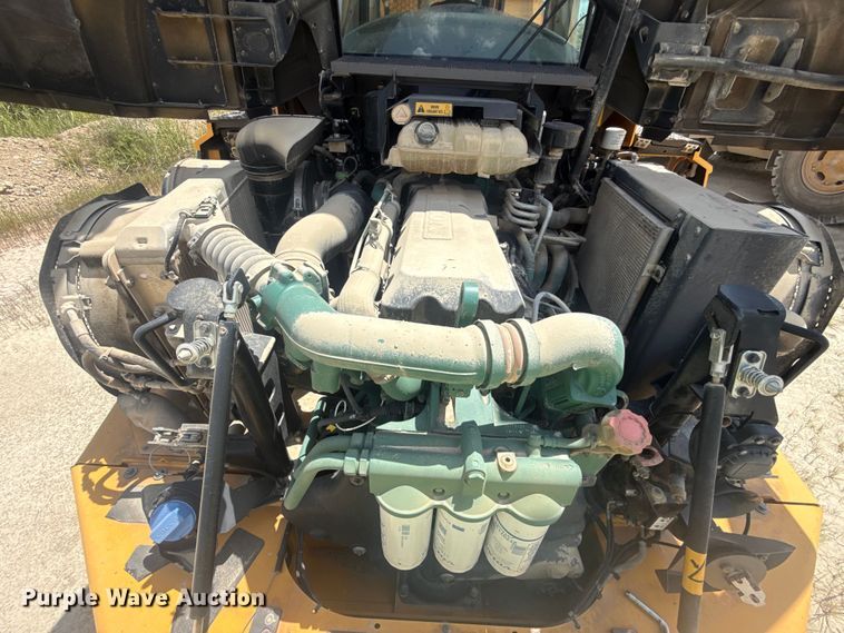 image for item FC4024 2016 Volvo A25G articulated haul truck