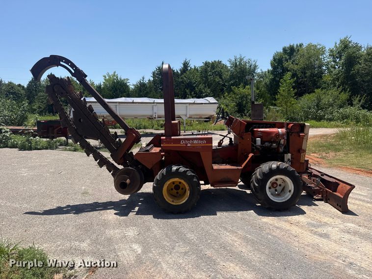 image for item FC4027 Ditch Witch 5010DD trencher