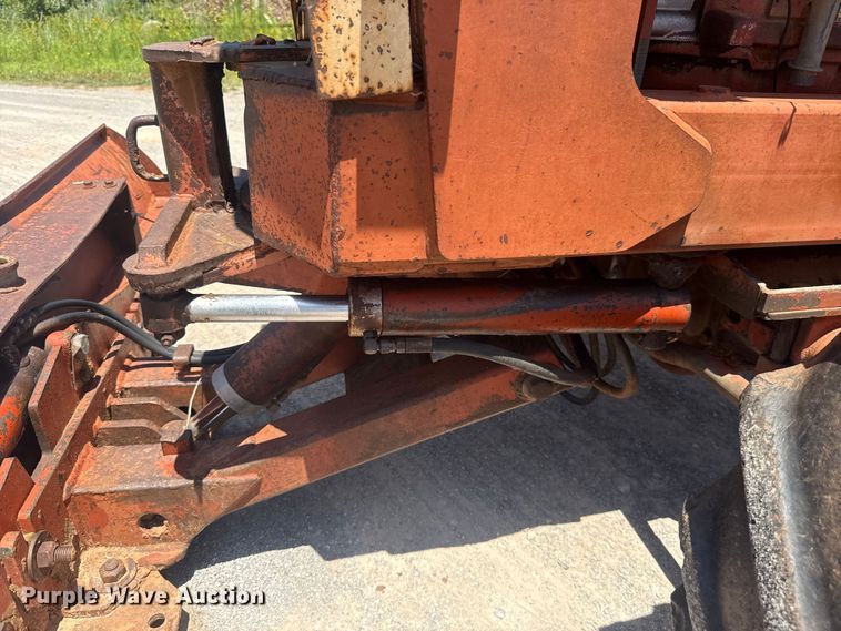 image for item FC4027 Ditch Witch 5010DD trencher