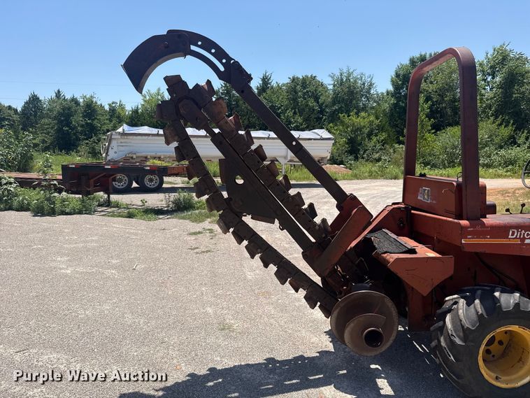 image for item FC4027 Ditch Witch 5010DD trencher