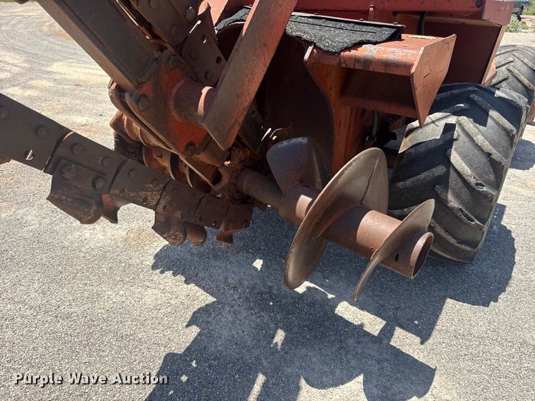 image for item FC4027 Ditch Witch 5010DD trencher