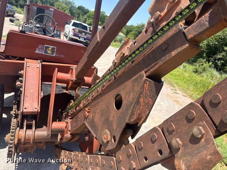 image for item FC4027 Ditch Witch 5010DD trencher